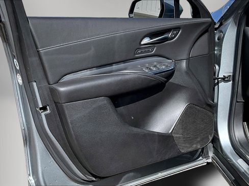 Used 2024 Cadillac XT4 Premium Luxury image 20