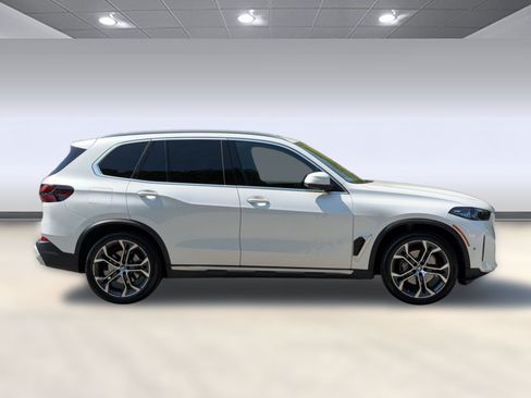 Certified 2025 BMW X5 xDrive40i w/ Premium Package AWD/4WD image 8