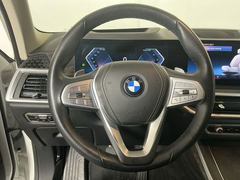 Certified 2023 BMW X7 xDrive40i w/ Premium Package image 17