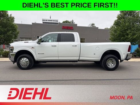 New 2026 RAM 3500 Limited AWD/4WD image 4