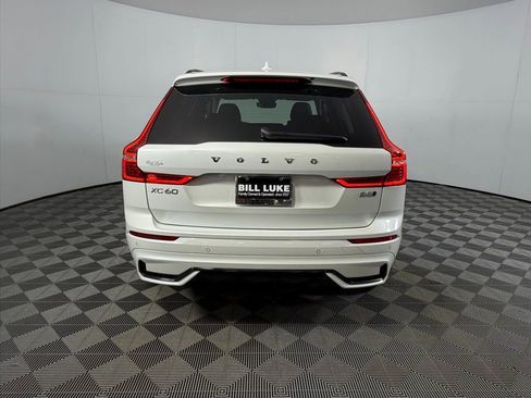 Used 2025 Volvo XC60 B5 Core image 7