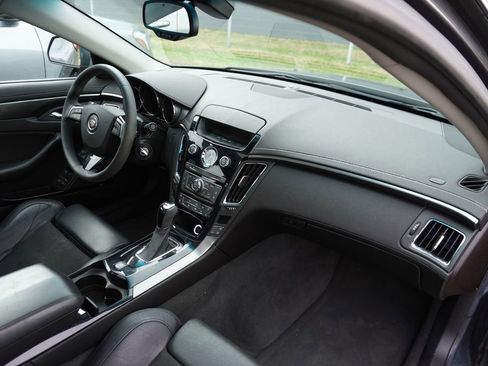 Used 2009 Cadillac CTS V image 9