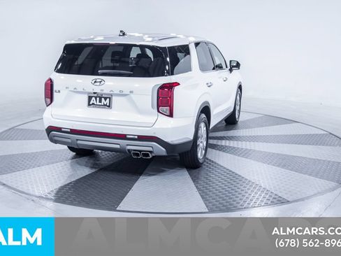Used 2025 Hyundai Palisade SE FWD image 9