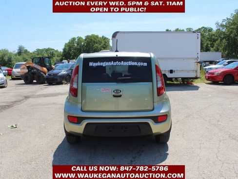 Used 2013 Kia Soul FWD image 5