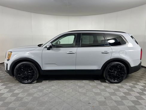 Used 2022 Kia Telluride EX w/ EX Premium Package AWD/4WD image 2
