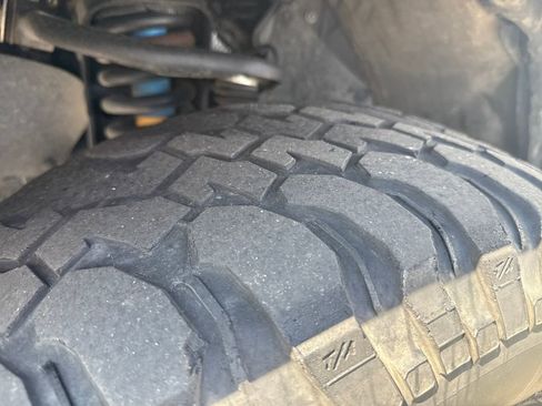 Used 2023 Toyota Tacoma TRD Off-Road image 33