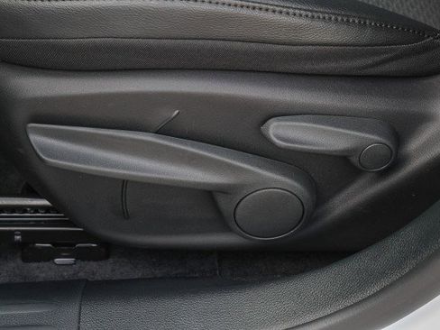 New 2026 Jeep Compass Latitude image 10