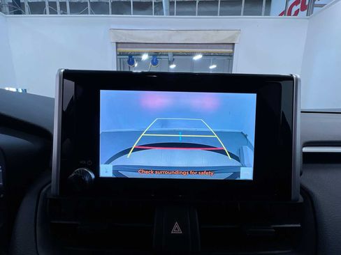 Used 2025 Toyota RAV4 XLE FWD image 26