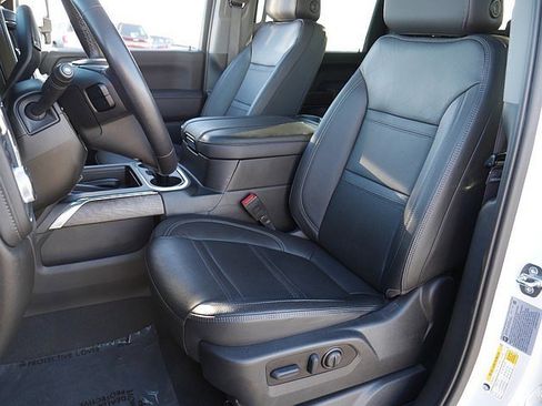 Used 2023 GMC Sierra 3500 Denali w/ Denali Ultimate Package image 14