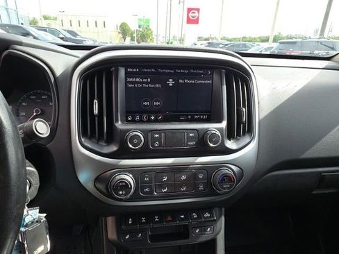 Used 2022 Chevrolet Colorado ZR2 AWD/4WD image 17