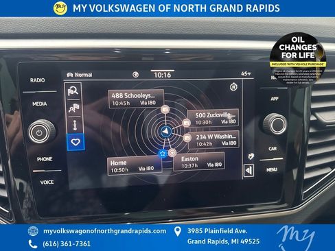 Certified 2023 Volkswagen Atlas Cross Sport SEL R-Line AWD/4WD image 22