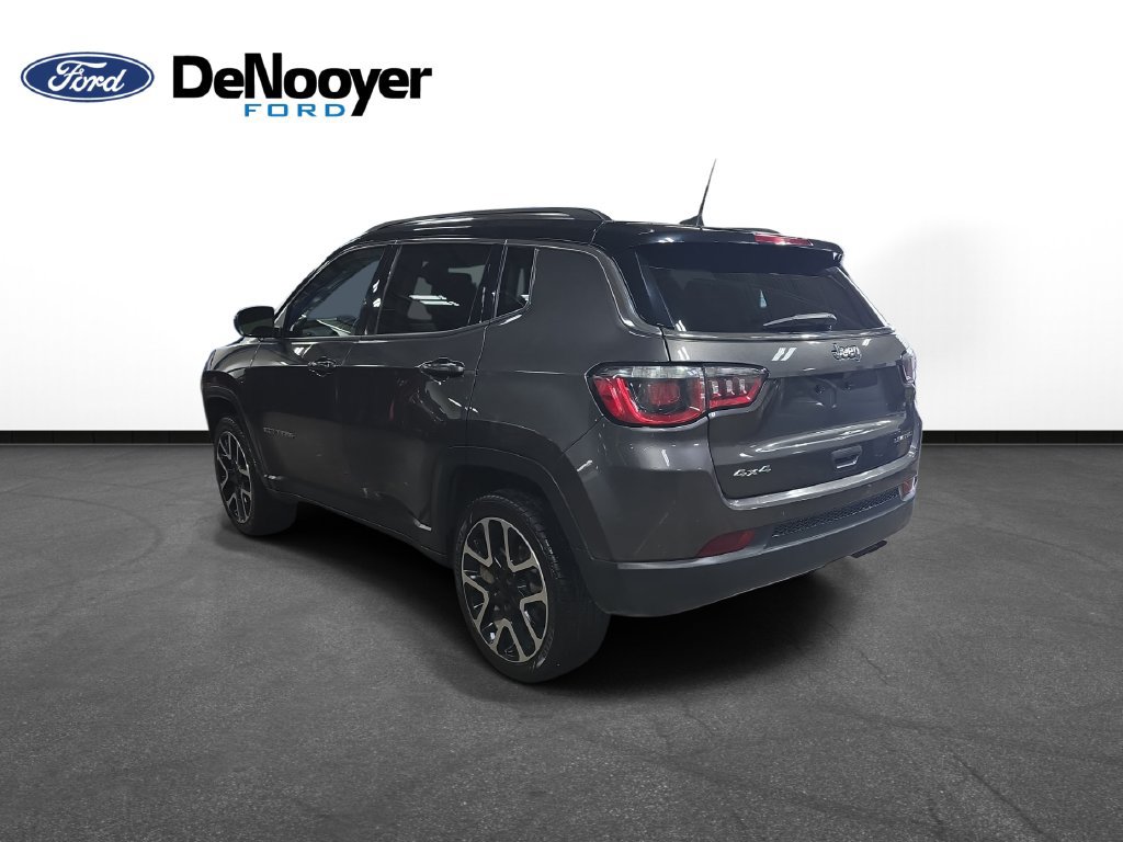 Used 2019 Jeep Compass Limited AWD/4WD image 8
