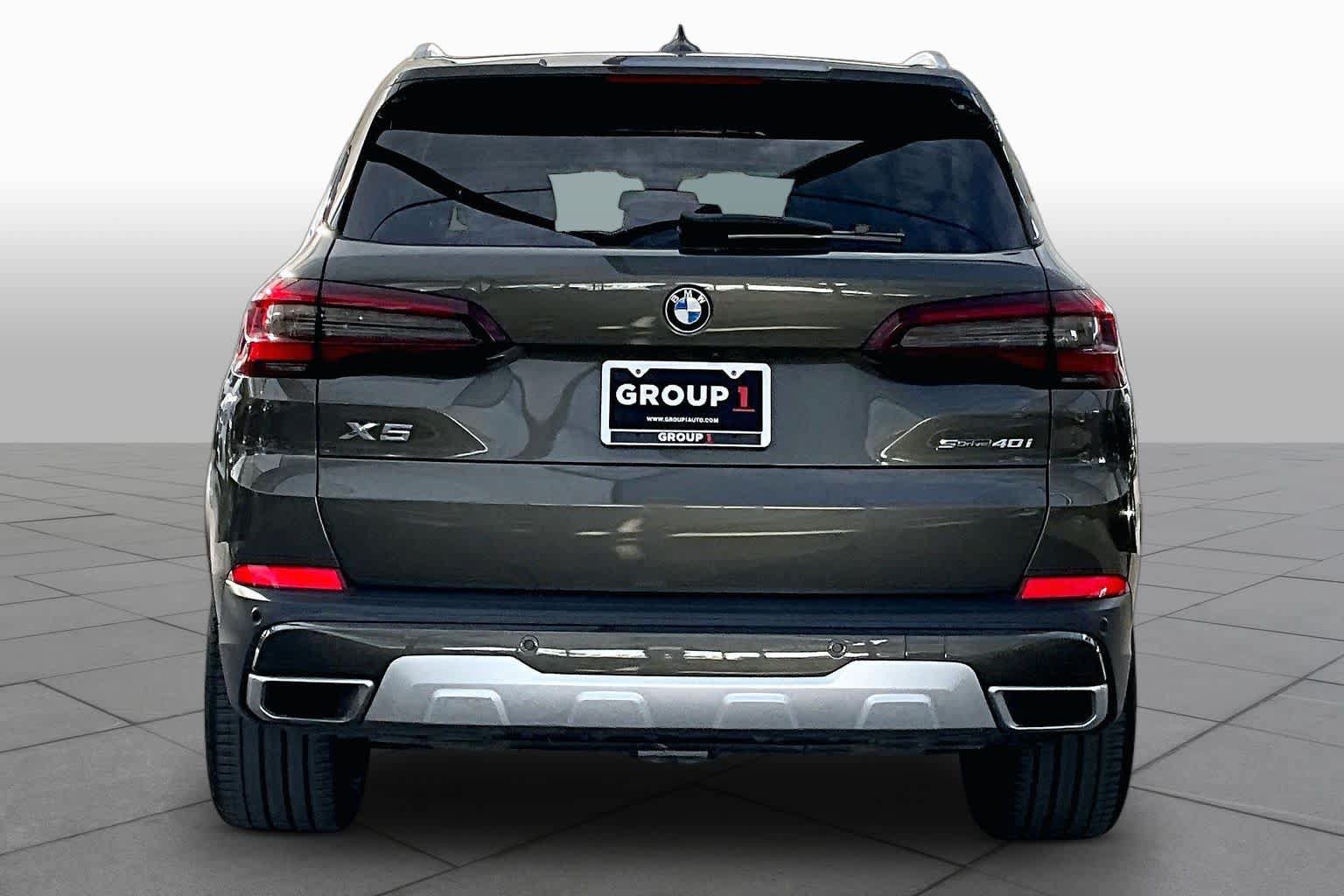 Used 2021 BMW X5 sDrive40i w/ Premium Package RWD image 4