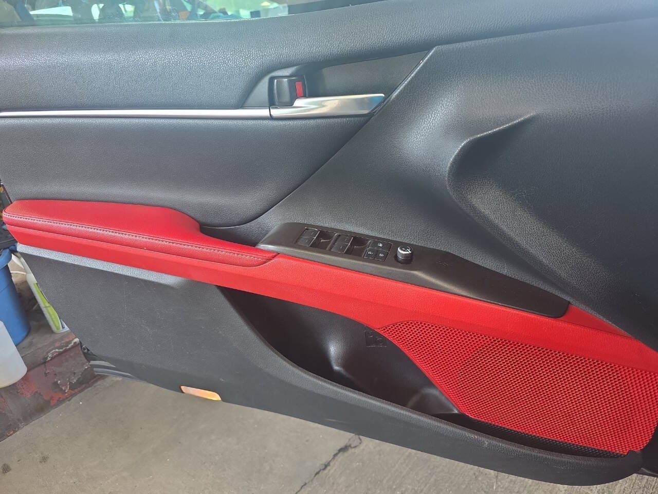 Used 2021 Toyota Camry XSE w/ Navigation Package FWD image 12