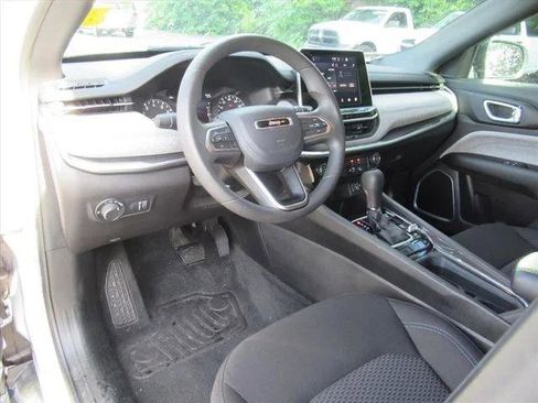 Certified 2025 Jeep Compass Sport w/ Mopar Graphics Package AWD/4WD image 16