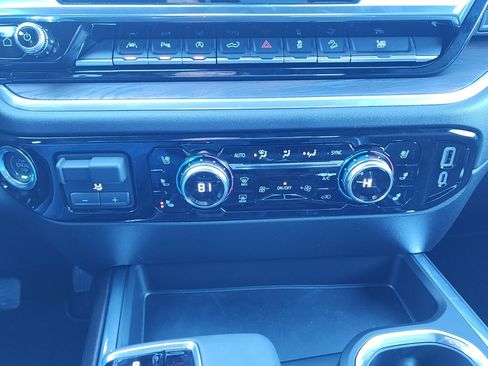 New 2026 GMC Sierra 1500 SLT w/ SLT Premium Plus Package image 28