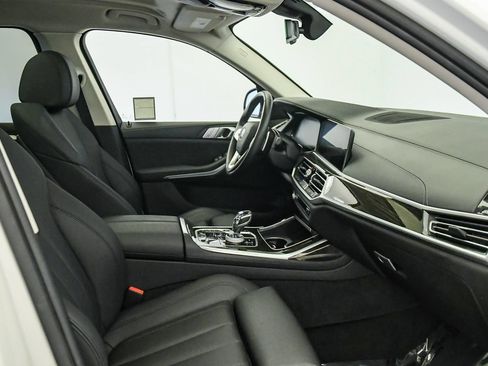 Used 2019 BMW X7 xDrive40i w/ Cold Weather Package AWD/4WD image 16