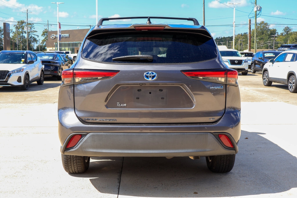 Used 2022 Toyota Highlander LE FWD image 21