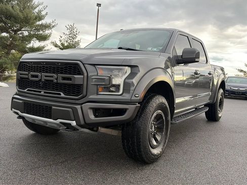 Used 2018 Ford F150 Raptor w/ Equipment Group 802A Luxury image 2