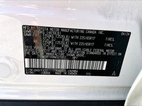 Used 2024 Toyota RAV4 XLE FWD image 30