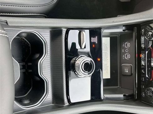 New 2025 Jeep Grand Cherokee L Limited w/ Luxury Tech Group II image 12