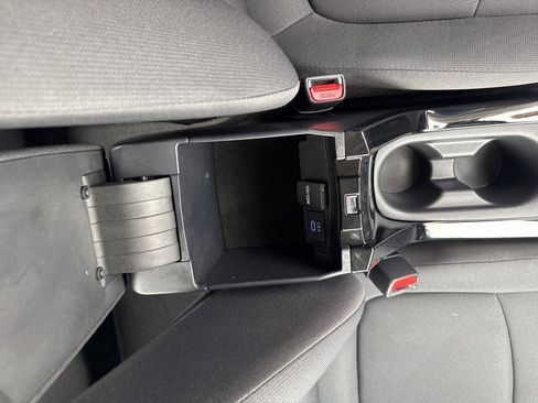 Used 2022 Toyota Corolla LE image 43