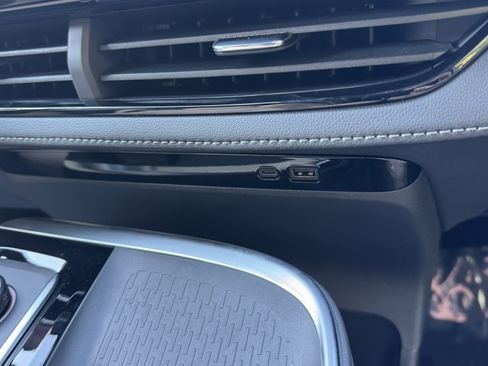 Used 2026 Buick Enclave Preferred w/ Power Package FWD image 25