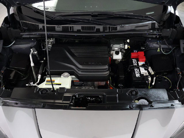 Used 2025 Nissan Leaf S FWD image 33