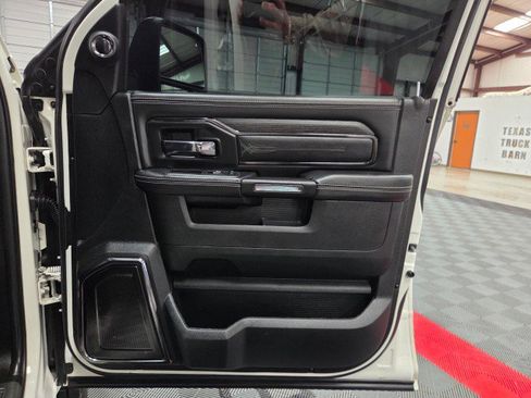 Used 2024 RAM 3500 Limited image 38