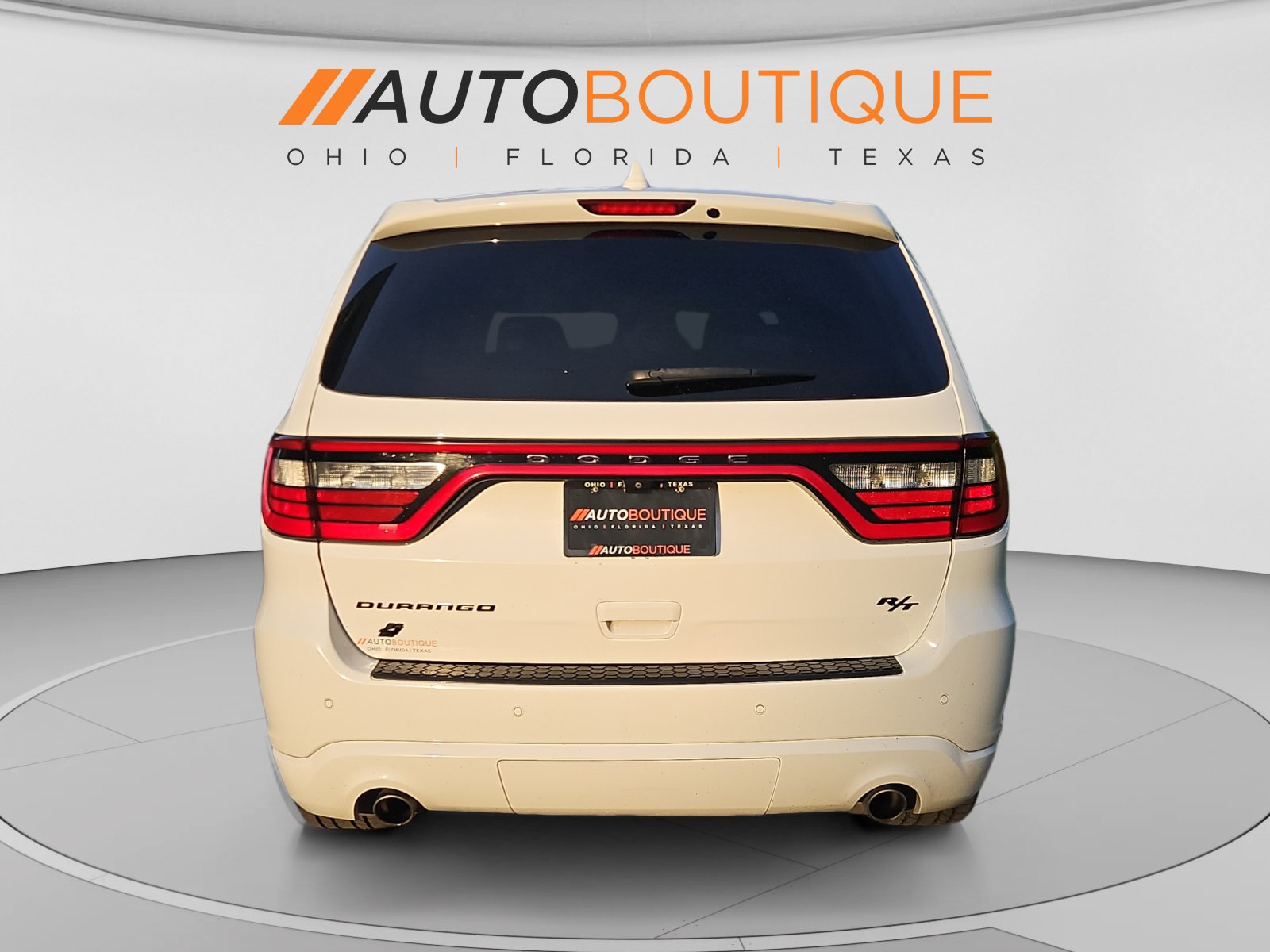 Used 2018 Dodge Durango R/T w/ Technology Group AWD/4WD image 4