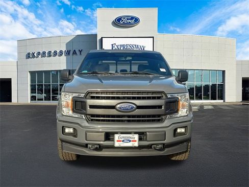 Used 2018 Ford F150 XLT w/ Equipment Group 302A Luxury image 3