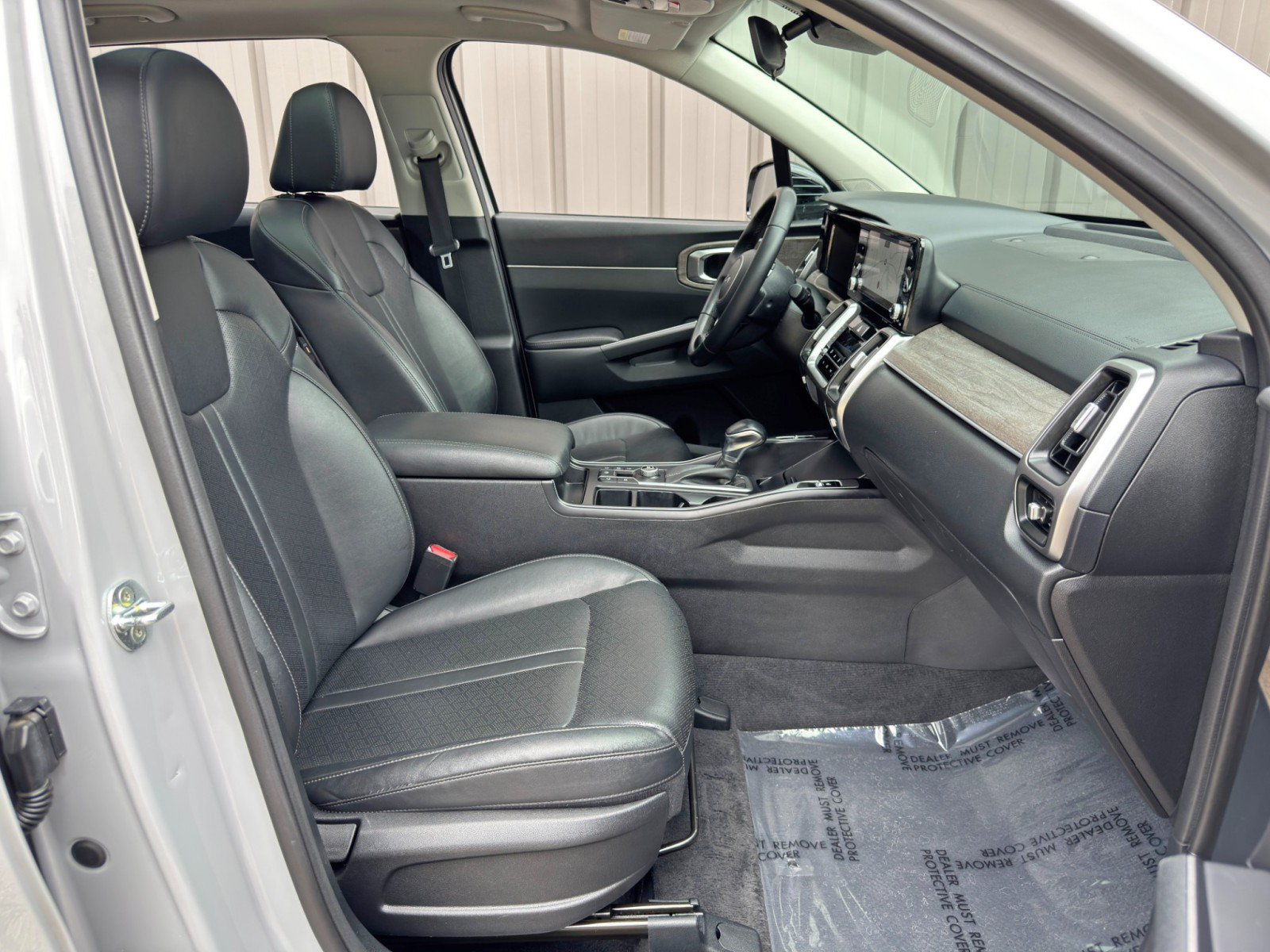 Used 2022 Kia Sorento EX w/ Panoramic Sunroof Package FWD image 15