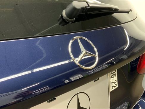 Certified 2018 Mercedes-Benz GLC 300 image 8