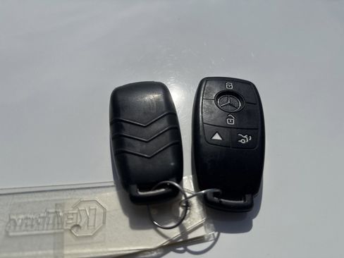 Used 2022 Mercedes-Benz GLA 250 image 32