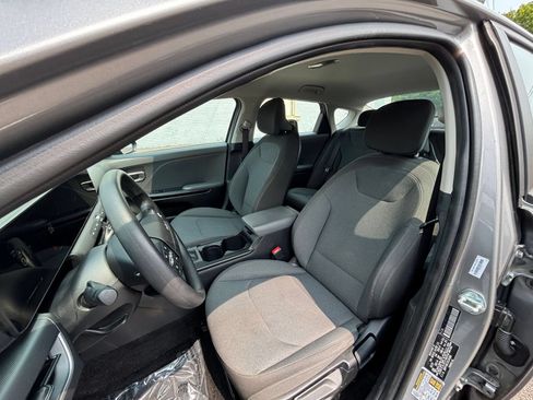 Used 2025 Kia K4 FWD image 35