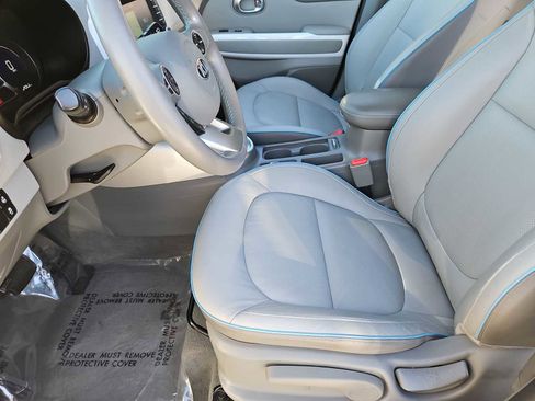 Used 2017 Kia Soul EV + image 17