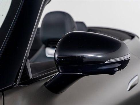 Used 2022 Mercedes-Benz SL 63 AMG 4MATIC w/ AMG Aerodynamic Package image 26