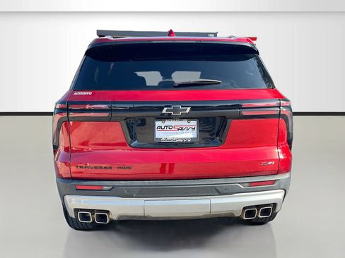 Used 2024 Chevrolet Traverse Z71 AWD/4WD image 6