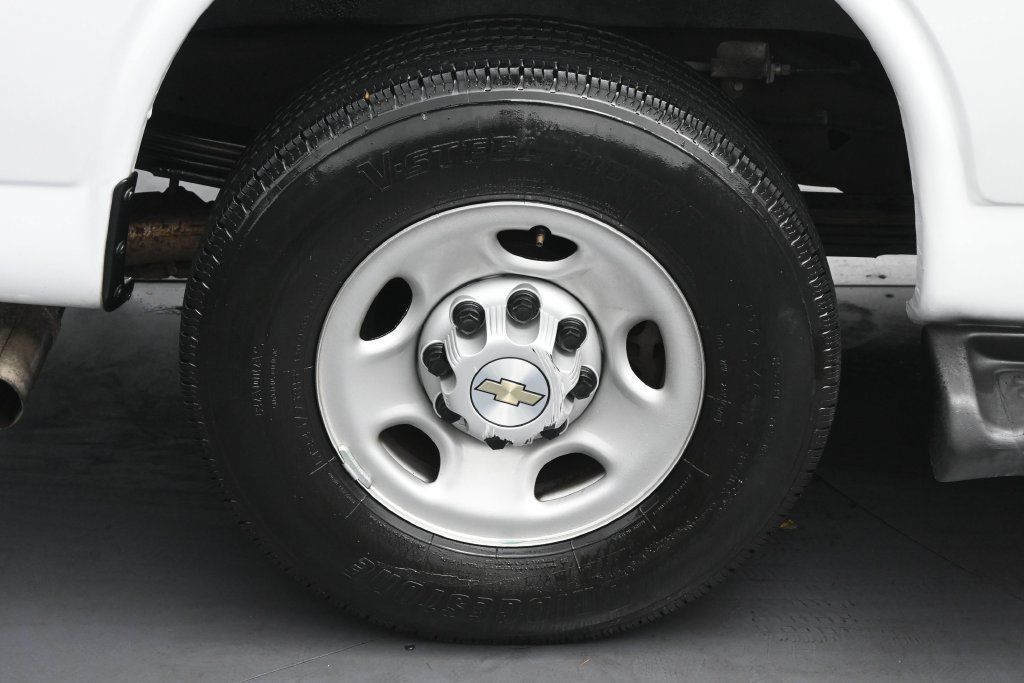 Used 2023 Chevrolet Express 3500 LS RWD image 10