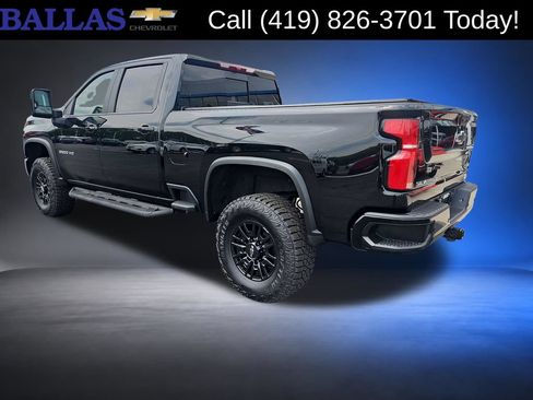 Certified 2025 Chevrolet Silverado 2500 ZR2 AWD/4WD image 3