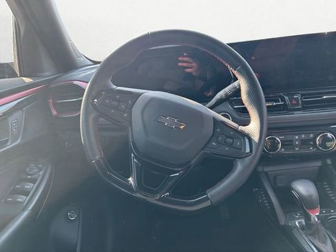 Used 2024 Chevrolet TrailBlazer RS w/ Convenience Package image 12