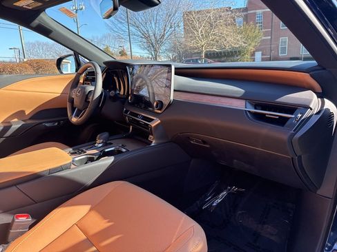 Used 2024 Lexus RX 350 AWD image 32