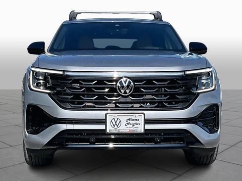 New 2026 Volkswagen Atlas Cross Sport SEL R-Line image 3