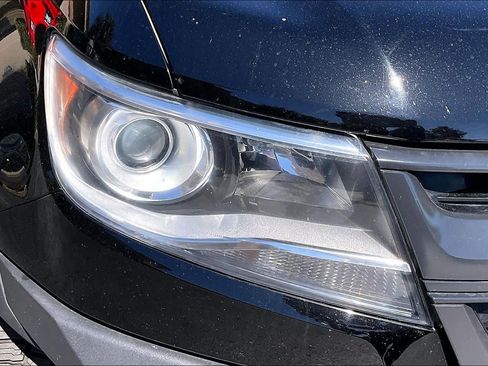 Used 2018 Chevrolet Colorado ZR2 w/ ZR2 Midnight Special Edition image 27