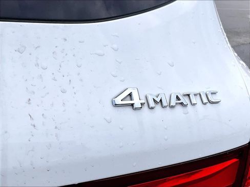 Used 2017 Mercedes-Benz GLC 300 4MATIC image 24