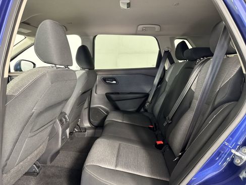 Used 2022 Nissan Rogue SV image 21