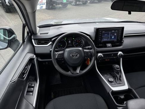 Certified 2021 Toyota RAV4 LE AWD/4WD image 16