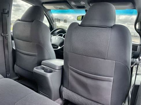 Used 2010 Toyota Tacoma PreRunner image 13