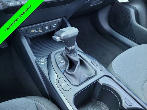 New 2025 Kia K4 LXS image 10