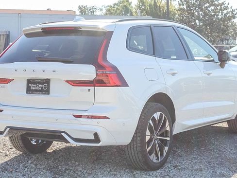 New 2026 Volvo XC60 B5 Plus w/ Climate Package PRO image 20